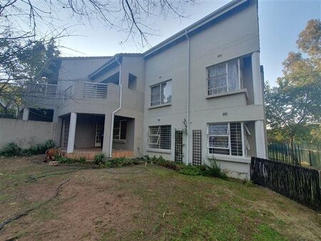 3 Bedroom Apartment in Bryanston