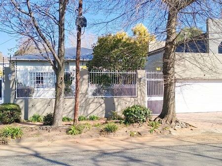 3 Bedroom House in Norwood