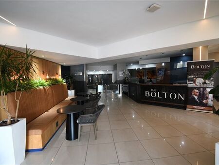 2 Bedroom Apartment in Rosebank