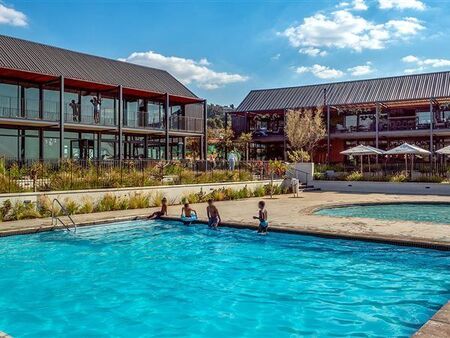 3 Bedroom Apartment in Fairland