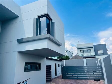 5 Bedroom House in Ormonde