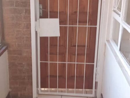 1.5 Bedroom Apartment in Rosettenville
