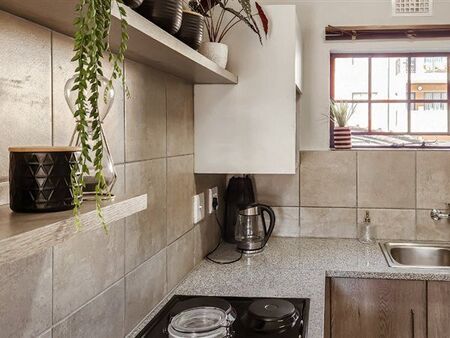 2 Bedroom Apartment in Mondeor