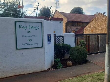2 Bedroom Townhouse in Kensington