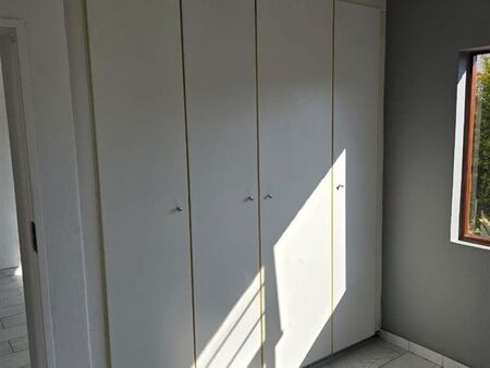 2 Bedroom House in Maroeladal