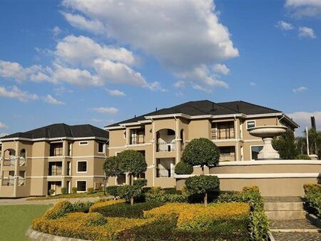 3 Bedroom Apartment in Broadacres