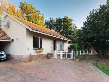 2 Bedroom House in Paulshof