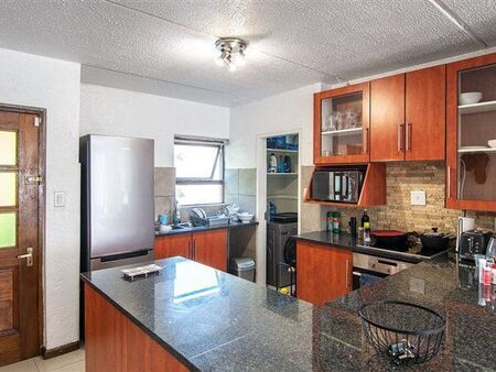 2 Bedroom Apartment in Paulshof