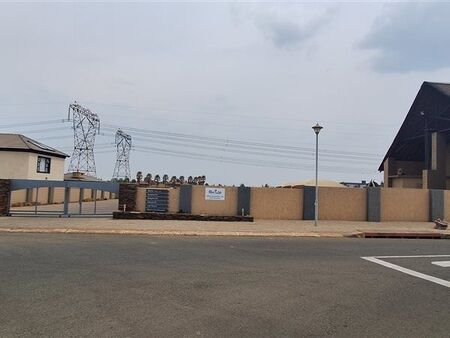 3 Bedroom House in Three Rivers East
