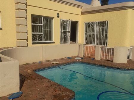 3 Bedroom House in Birchleigh