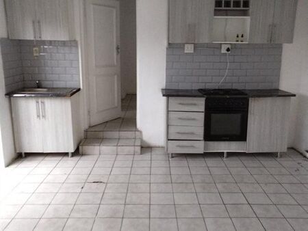1 Bedroom Apartment in Primrose