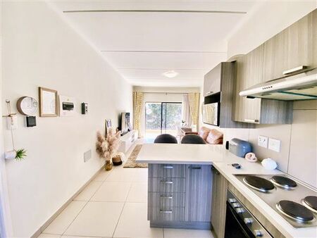 2 Bedroom Apartment in Comet
