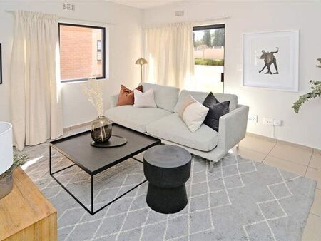 2 Bedroom Apartment in Ravenswood