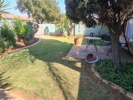 3 Bedroom Simplex in Parkrand