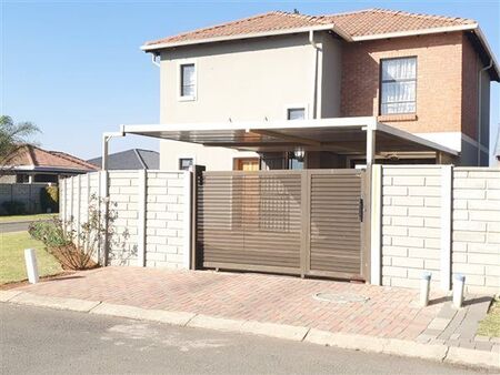 4 Bedroom House in Albertsdal