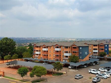 2 Bedroom Apartment in Heuweloord