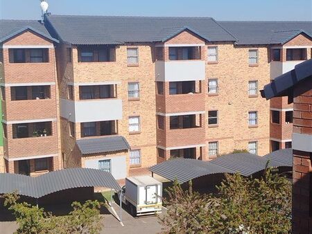2 Bedroom Apartment in Heuweloord