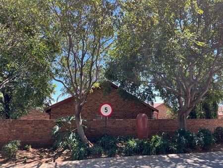 2 Bedroom Simplex in Amberfield