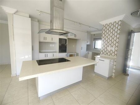 3 Bedroom Apartment in Umhlanga Rocks