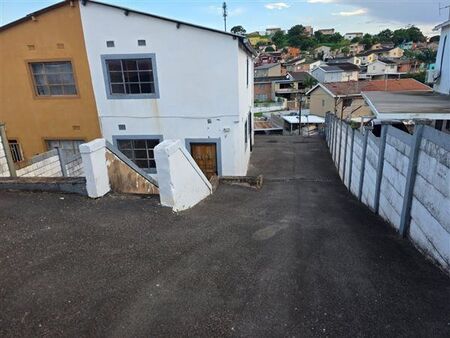 3 Bedroom House in Risecliff