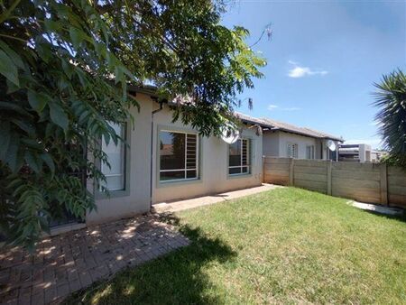 2 Bedroom Townhouse in Amorosa