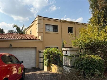 3 Bedroom House in Featherbrooke Estate