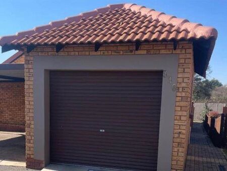 2 Bedroom Apartment in Willow Park Manor