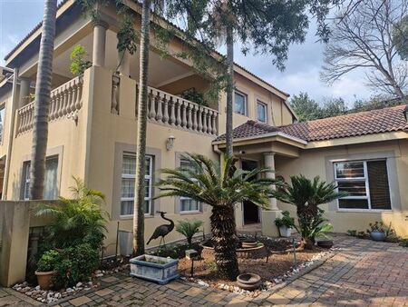 4 Bedroom House in Waterkloof Ridge
