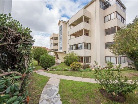 3 Bedroom Apartment in Kenilworth