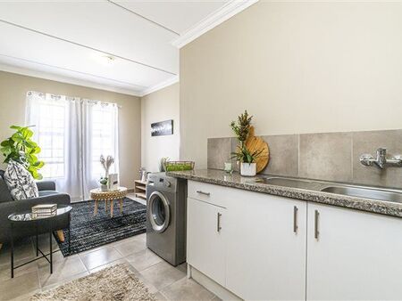 2 Bedroom Apartment in Scottsdene