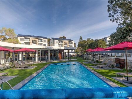 1 Bedroom Apartment in Paardevlei