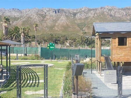 2 Bedroom Apartment in Mountainside