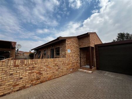 3 Bedroom House in Minerva Gardens