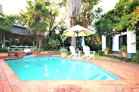 1 Bedroom cottage to rent in Paulshof, Sandton