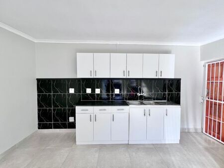 1 Bedroom cottage to rent in Crawford, Cape Town