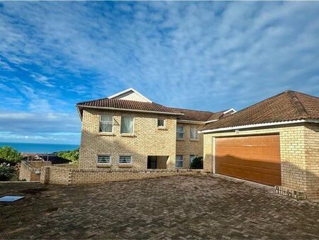 4 Bedroom House in Cintsa