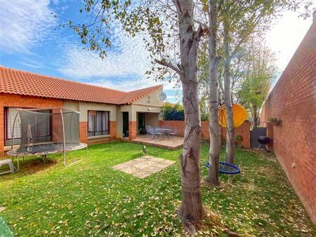 2 Bedroom Simplex in Rietvlei Ridge Country Estate