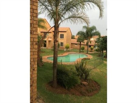 1 Bedroom Apartment in Die Hoewes