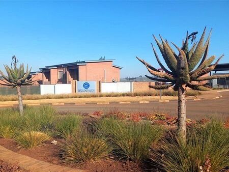 3 Bedroom Simplex in Midstream Estate