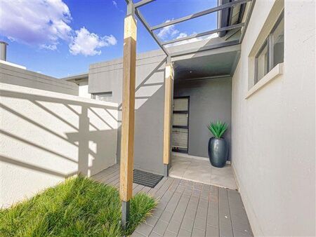 4 Bedroom House in Midstream Meadows