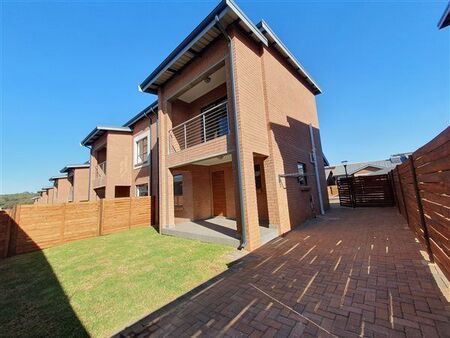 3 Bedroom Duplex in Midstream Ridge Estate