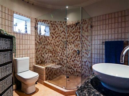 5 Bedroom House in Cornwall Hill