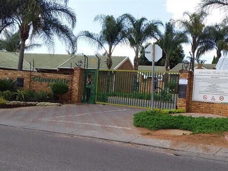 2 Bedroom Townhouse in Lyttelton Manor