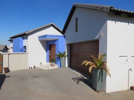 3 Bedroom House in Midlands Estate