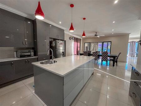 5 Bedroom House in Midstream Ridge Estate