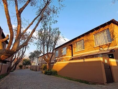2 Bedroom Townhouse in Vaalpark
