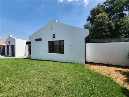 3 Bedroom House in Riebeeckstad