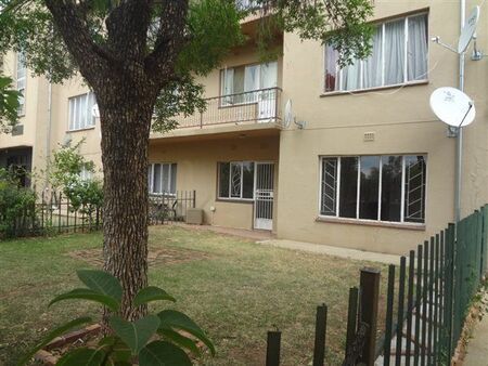 1 Bedroom Flat in Dagbreek