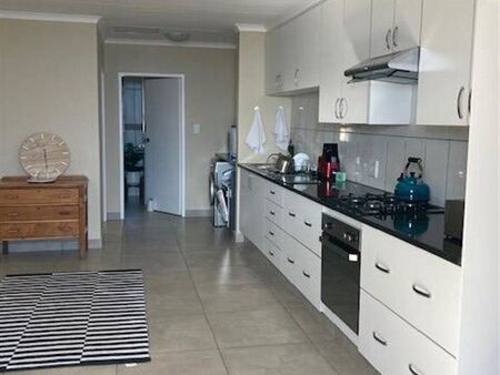 1 Bedroom Flat in Irene