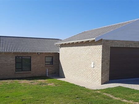 3 Bedroom Townhouse in Sherwood and surrounds